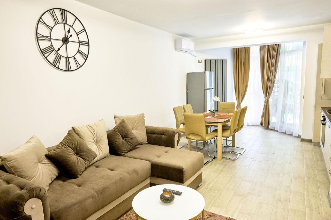 Sunset View Apartment- Spa Pools Resort Mamaia Exterior photo